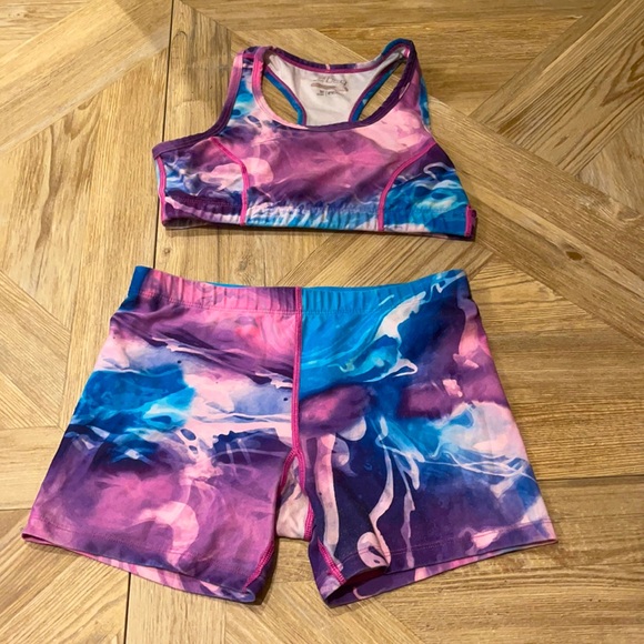 Multi Colored sports bra and spandex - Picture 1 of 4